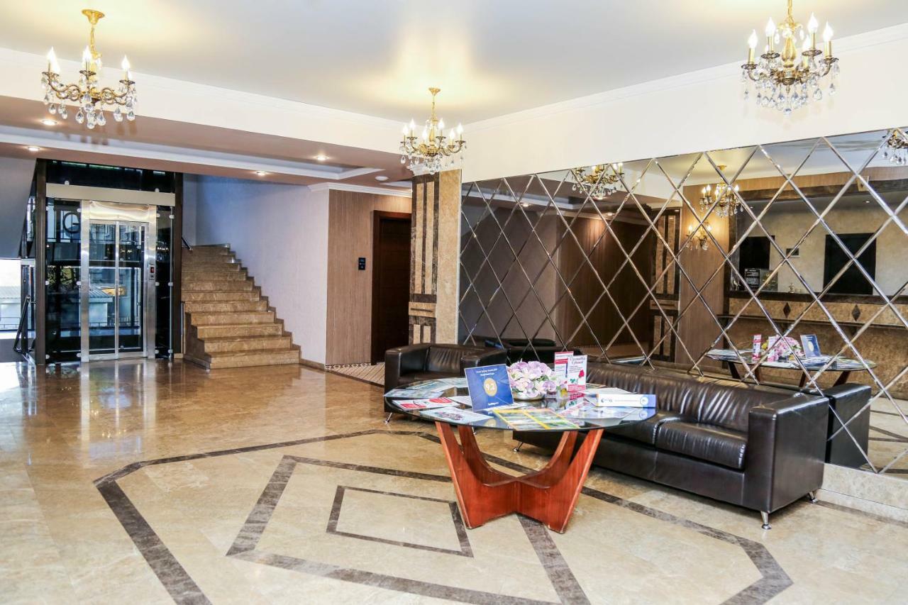 Grand Hotel Gagra Bagian luar foto
