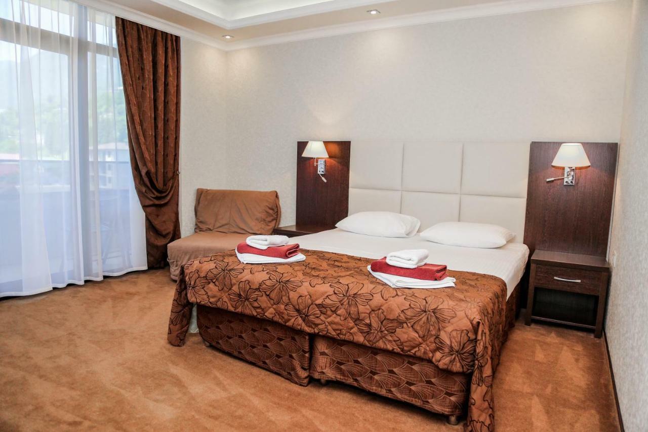Grand Hotel Gagra Bagian luar foto