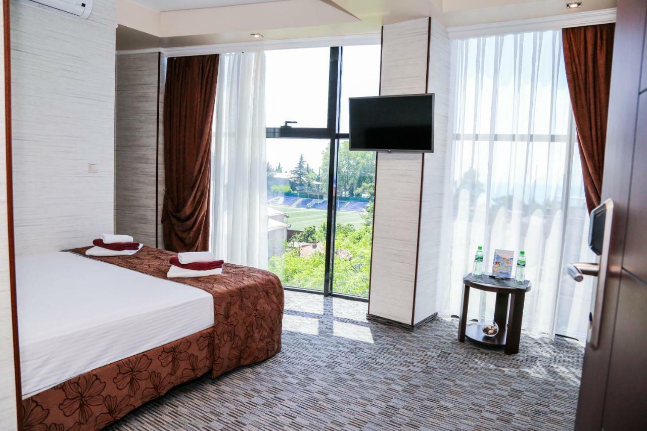 Grand Hotel Gagra Bagian luar foto