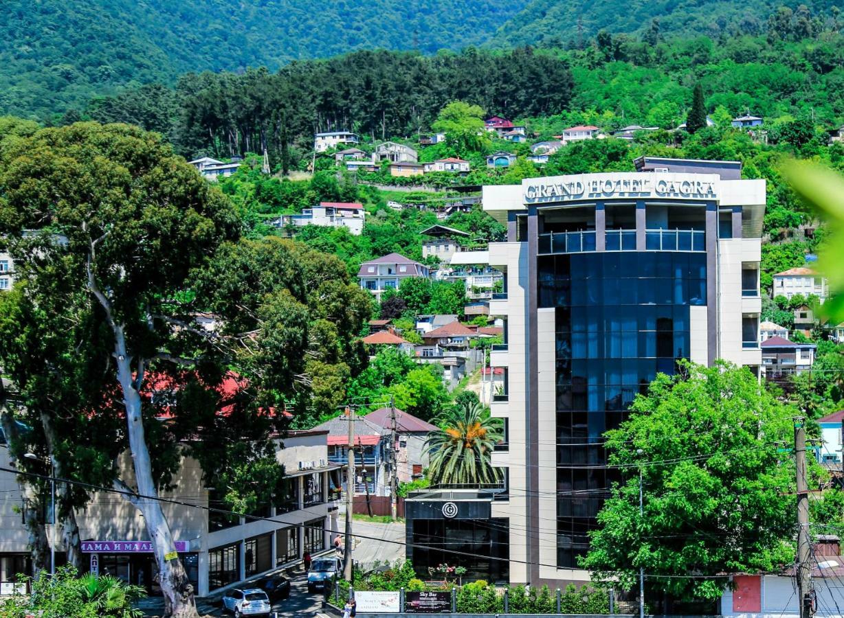 Grand Hotel Gagra Bagian luar foto