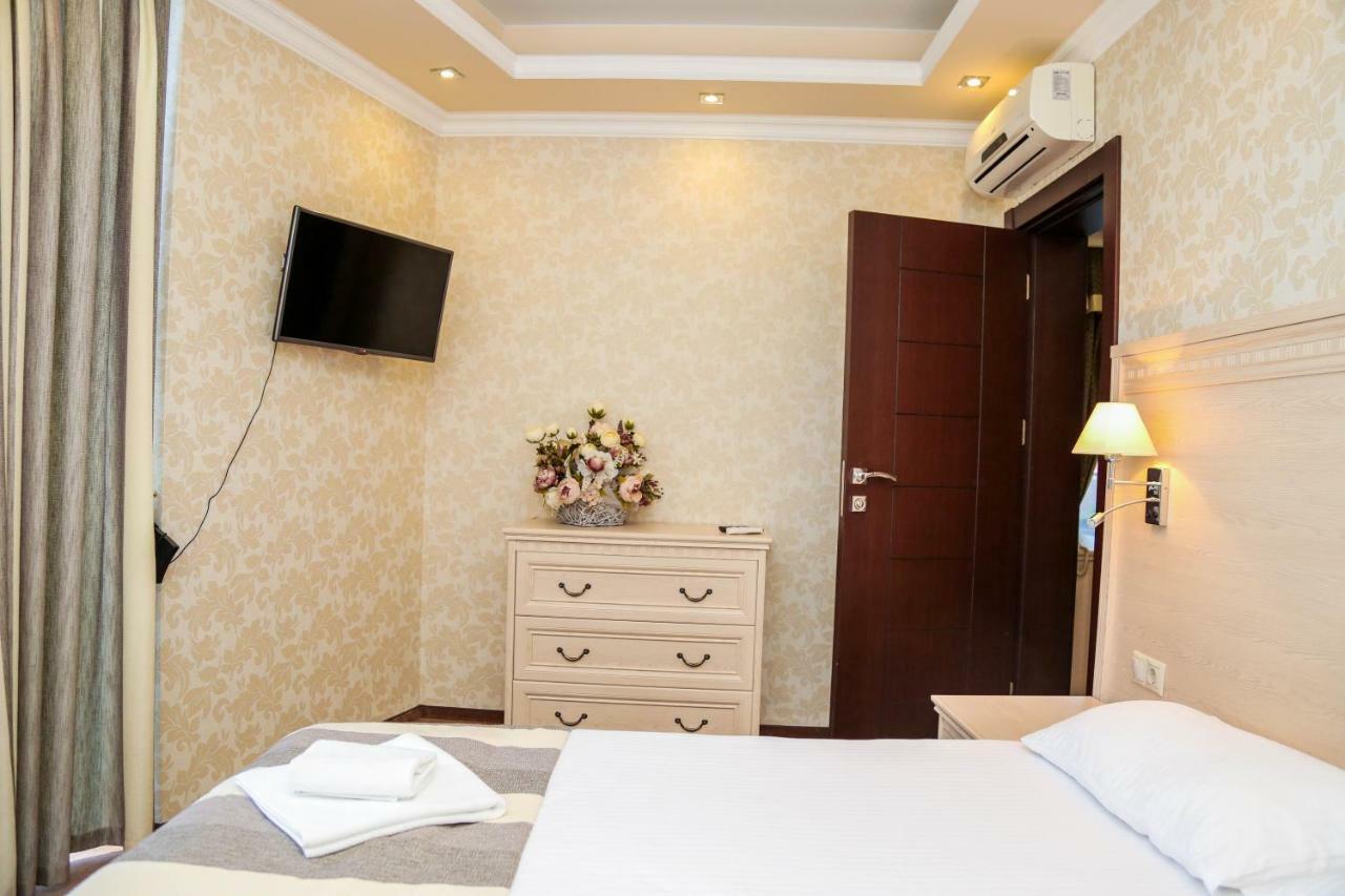 Grand Hotel Gagra Bagian luar foto