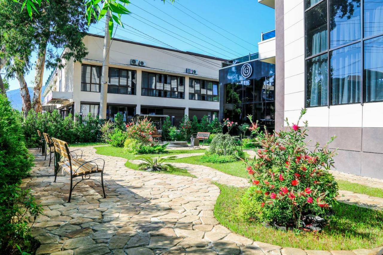 Grand Hotel Gagra Bagian luar foto