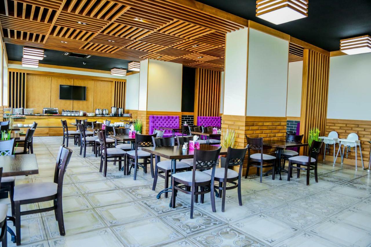 Grand Hotel Gagra Bagian luar foto